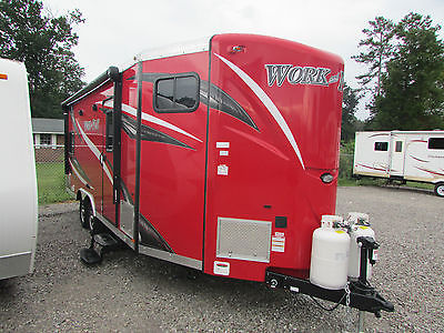 2016 New Work and Play 21 VFB V-Nose Heavy - Duty Toyhauler, Aluminum Roof,Video
