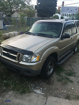 Ford : Explorer Sport Base Coupe 2-Door GOLD Ford Explorer Sport 4x4 2 Door