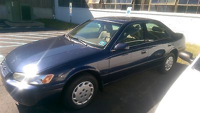 Toyota : Camry LE 1999 toyota camry le super clean suburban very good condition