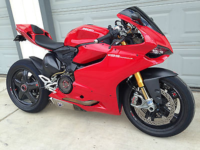 Ducati : Superbike 2012 ducati 1199 panigali s 4800 miles over 8 k in extras carbon wheels mint