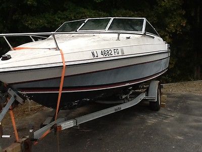 1987 Wellcraft 19' Boat with Mercruiser model 170 for parts