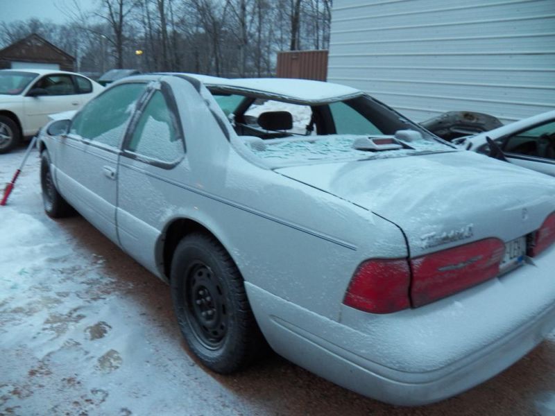 Parting out 1997 Ford Thunderbird Very Clean Car, 3