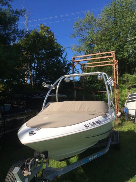 1997 Wellcraft Excel 21SX Bowrider with Wakeboard Tower