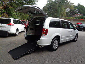 Dodge : Caravan SE hANDICAP WHEELCHAIR VAN 2016 white se handicap wheelchair van