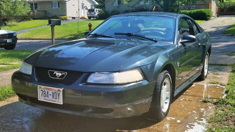'99 Ford Mustang 