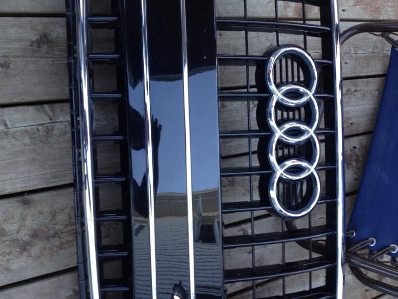 Audi q3 grill Chrome with sensor hole, 2