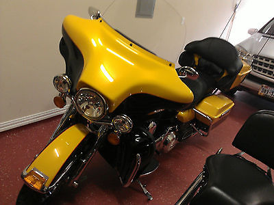 Harley-Davidson : Touring Electro Glide Limited - yellow with black- 2013