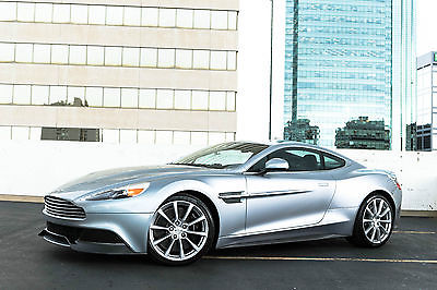 Aston Martin : Vanquish Base Coupe 2-Door Vanquish, Aston Martin, James Bond