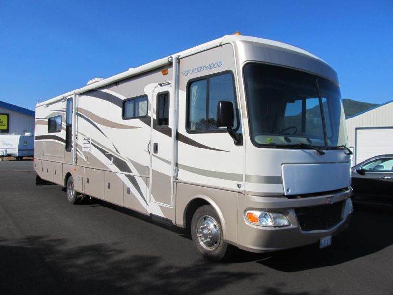 2008 Fleetwood 36T ***PRICE JUST REDUCED $15,000***