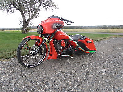 Harley-Davidson : Touring 2011 hd harley davidson custom 26 street glide perfect condition 103 ci