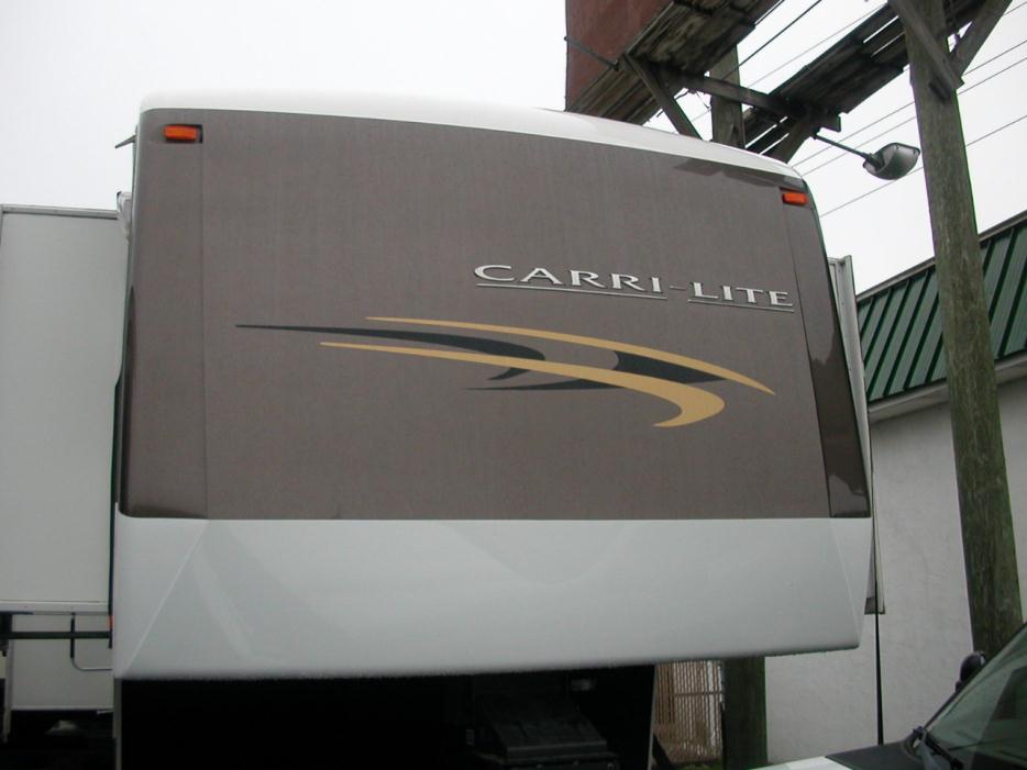 2009 Carriage Cameo 35SB3