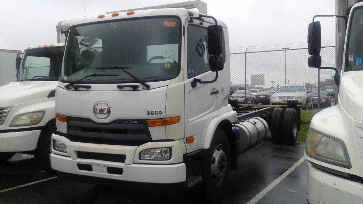 2012 Ud Trucks 2600