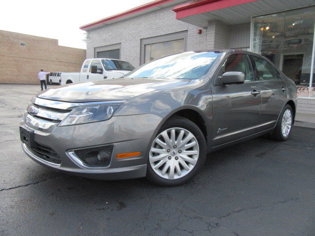 Ford : Fusion 4dr Sdn Hybr Gray Hybrid 60k Miles Ex Fed Admin Car Well Maintained Nice