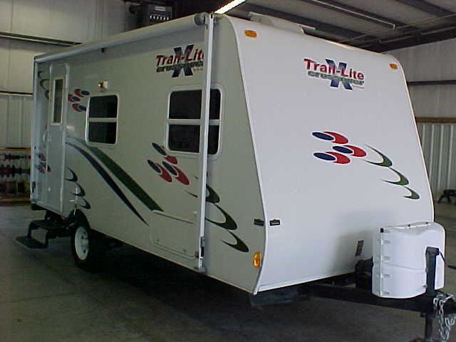 2006 R-Vision Trailbay TB 38FK