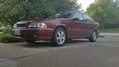 Volvo : S70 T5 Sedan 4-Door 1998 volvo s 70 t 5 sedan 4 door 2.3 l