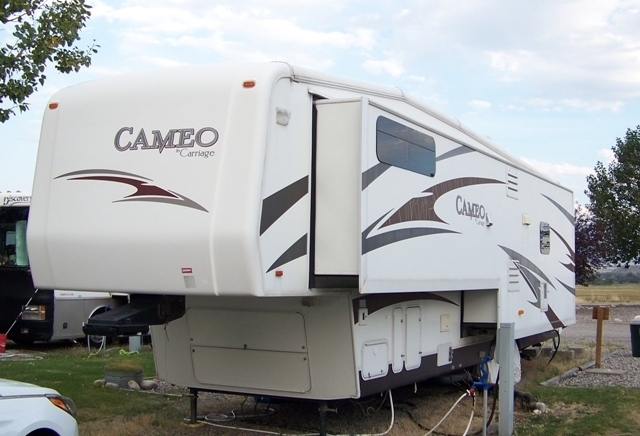 2009 Carriage Cameo 35SB3