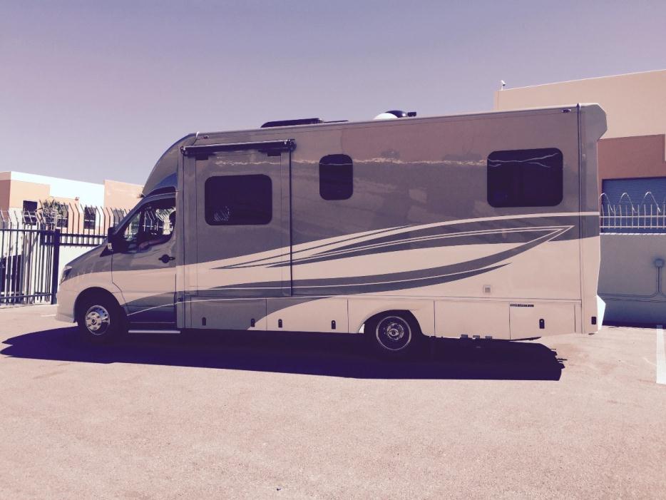 2004 Renegade Columbia Freightliner