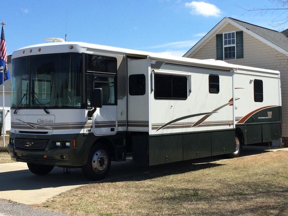 2015 Winnebago Tour 42QD