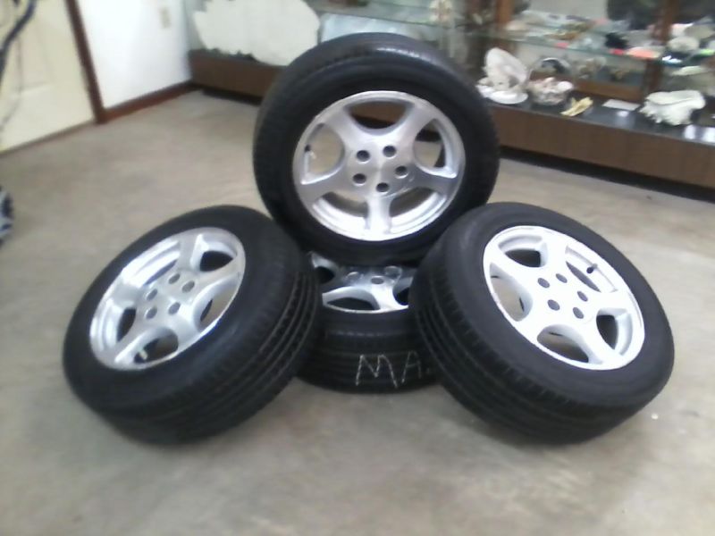 2002 Ford Mustang Convertible OEM wheels w/ tires