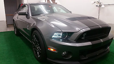 Ford : Mustang GT500 2014 ford mustang shelby gt 500 coupe silver w black stripes only 924 miles