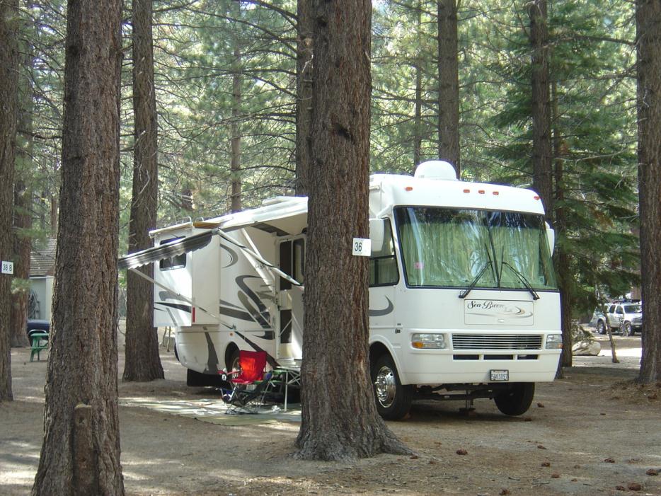 2001 National Rv Tropical 6352