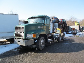 1995 Mack Ch613