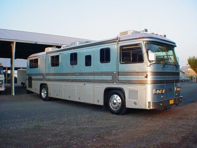 2009 Newell Coach 45'