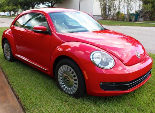 Volkswagen : Beetle-New CREAM 2015 volkswagen beetle project car only 2200 miles red with cream interior runs