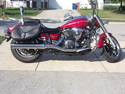 Yamaha : V Star 2010 yamaha vstar 950 cc red like new condition cruiser with extras