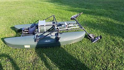 Hobie one man catamaran One man fishing rig boat awesome for hard to get spots !