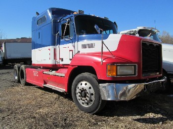 1997 Mack Ch613