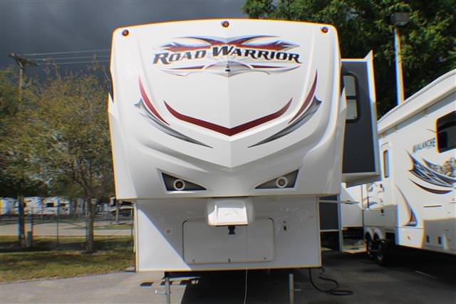 2012 Heartland Road Warrior 415RW
