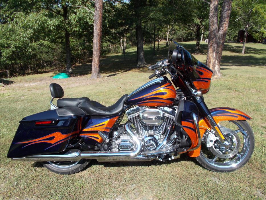 2015 Harley-Davidson Street Glide CVO