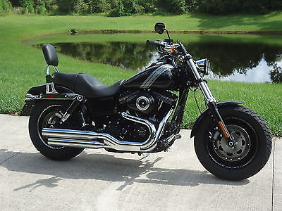 Harley-Davidson : Dyna 2015 harley dyna fat bob only 1900 miles and pristine condition