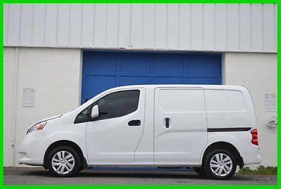 Nissan : NV 200 SV Navigation Shelving Bluetooth Rear Camera Repairable Rebuildable Salvage Lot Drives Great Project Builder Fixer Wrecked