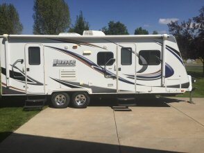 2013 Lance Truck Campers 825