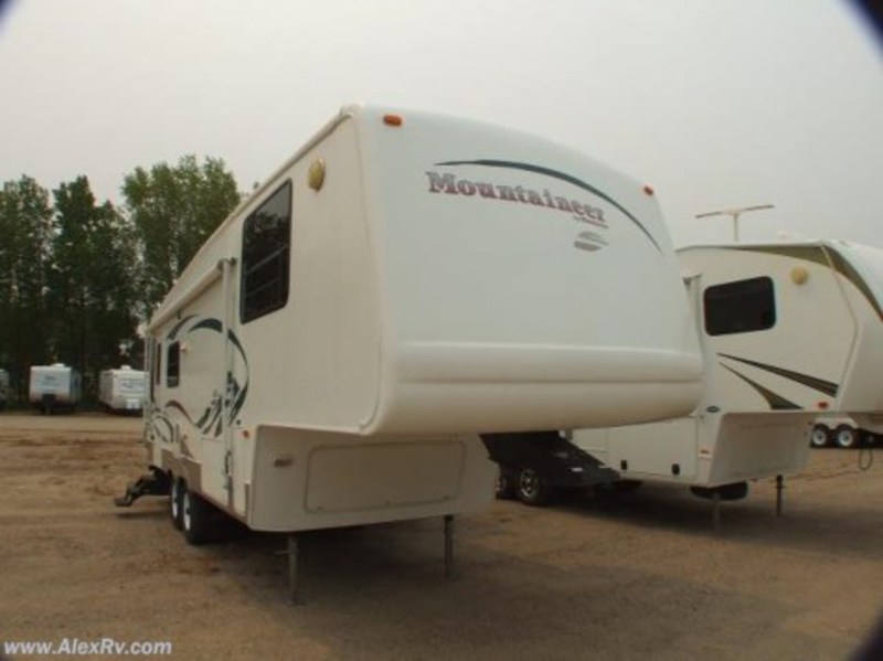 2010 Keystone Montana Mountaineer 324RLQ