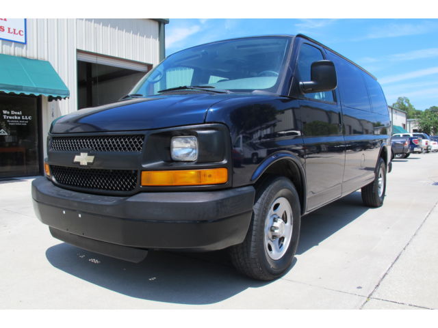 Chevrolet : Express RWD 1500 2008 chevrolet 1500 cargo van very low miles only 31 307 runs like new low reser