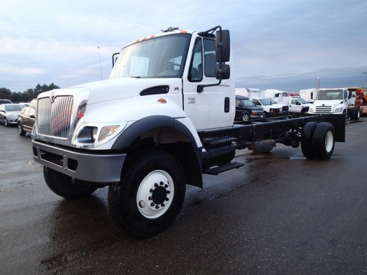 2006 International 7300 4 X 4 Cab  And  Chassis