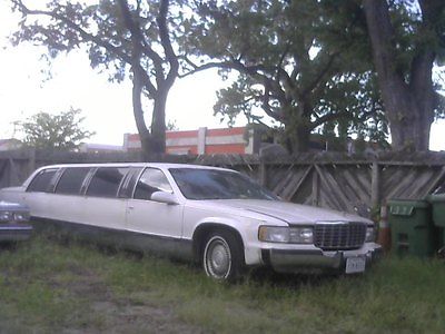 Cadillac : Fleetwood 4 door sedan stretch limo Cadillac Fleetwood Stretch Limo '95