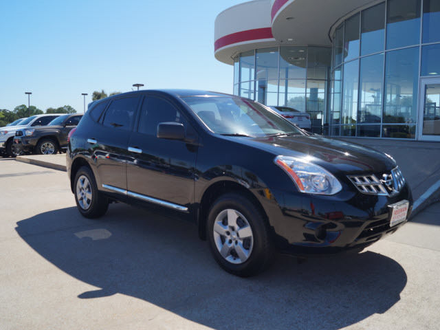 Nissan : Rogue S S 2.5L Chrome Stability Control Electronic Emergency Braking Assist Security