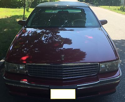 Cadillac : DeVille Base Sedan 4-Door 1995 cadillac sedan deville