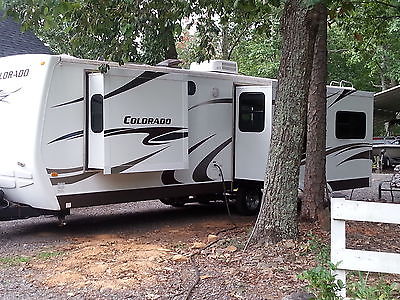 2008 Colorado 30RL Travel Trailer One Owner, Like New Mint Condition