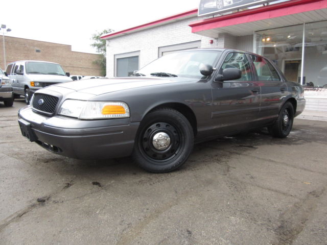 Ford : Crown Victoria 4dr Sdn w/3. Gray P71 Ex Sheriff Car 89k Miles Pw Pl Psts Well Maintained Nice