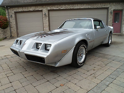 Pontiac : Trans Am DELUXE BLACK 1981 trans am fresh built 455 rust free t top car