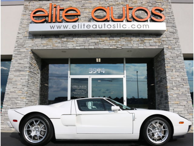 Ford : Ford GT 40 GT40 SUPER RARE WHITE WITH NO STRIPES!!! All other options ONLY 4k MILES 1 owner