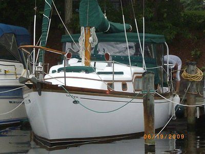 28 ft cheoy lee offshore pocket cruiser.shoal draft sailboat with swing keel.