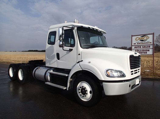 2013 Freightliner Business Class M2 6 X 4 Extended Cab Tra