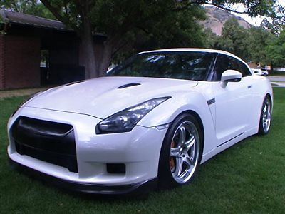 Nissan : GT-R 2dr Coupe Premium 2010 nissan gtr clean and professionally modified with over 600 hp