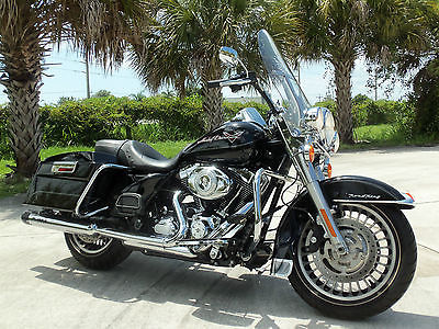 Harley-Davidson : Touring 2013 harley davidson road king 1 owner 3 551 miles like new condition